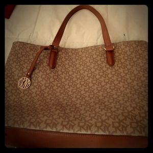 DKYNC purse